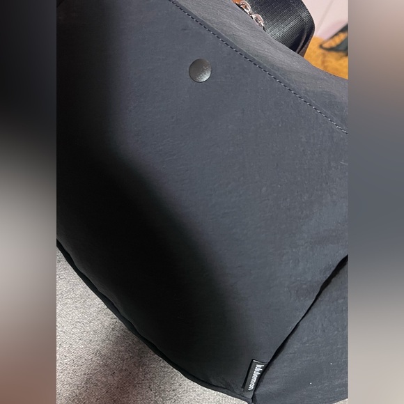 Large Slouchy Sling Bag 13L - Picture 6 of 6